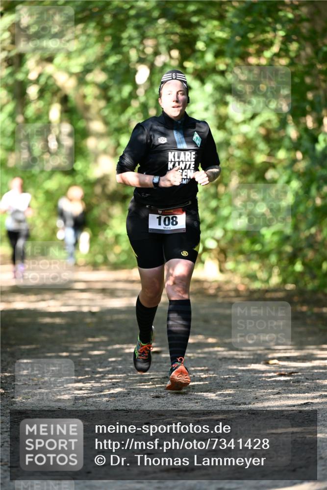 06.10.2024 - Bramfelder Halbmarathon 2024 Dr. Thomas Lammeyer http://msf.ph/oto/7341428 06.10.2024 10:49:28 Laufen 108 meine-sportfotos.de