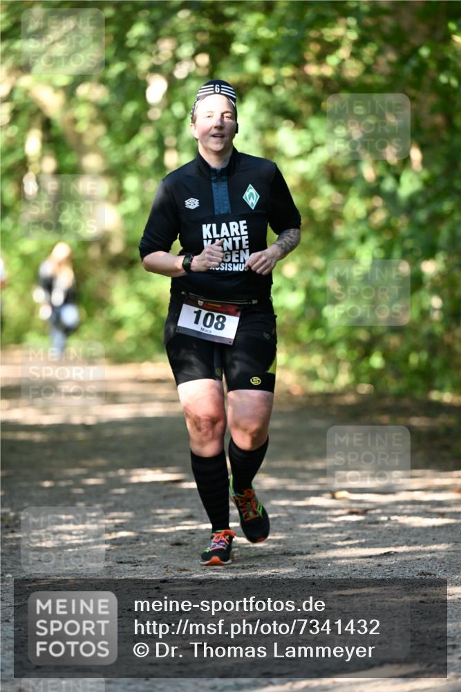 06.10.2024 - Bramfelder Halbmarathon 2024 Dr. Thomas Lammeyer http://msf.ph/oto/7341432 06.10.2024 10:49:29 Laufen 108 meine-sportfotos.de