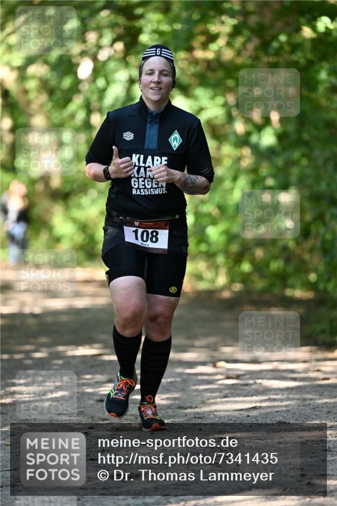 06.10.2024 - Bramfelder Halbmarathon 2024 Dr. Thomas Lammeyer http://msf.ph/oto/7341435 06.10.2024 10:49:29 Laufen 108 meine-sportfotos.de