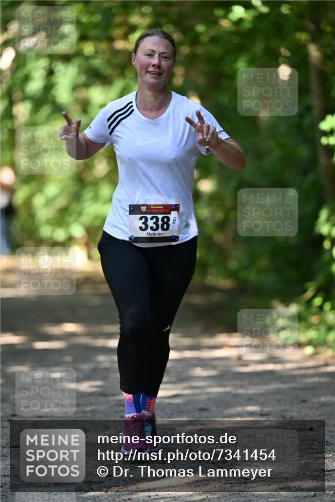 06.10.2024 - Bramfelder Halbmarathon 2024 Dr. Thomas Lammeyer http://msf.ph/oto/7341454 06.10.2024 10:49:38 Laufen 338 meine-sportfotos.de