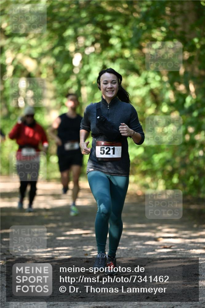 06.10.2024 - Bramfelder Halbmarathon 2024 Dr. Thomas Lammeyer http://msf.ph/oto/7341462 06.10.2024 10:49:40 Laufen 521 meine-sportfotos.de