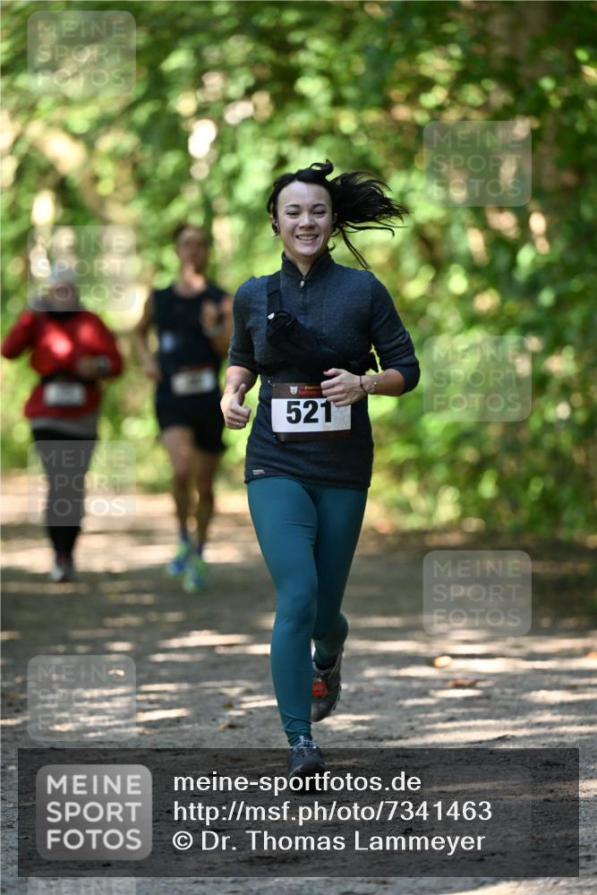 06.10.2024 - Bramfelder Halbmarathon 2024 Dr. Thomas Lammeyer http://msf.ph/oto/7341463 06.10.2024 10:49:40 Laufen 521 meine-sportfotos.de