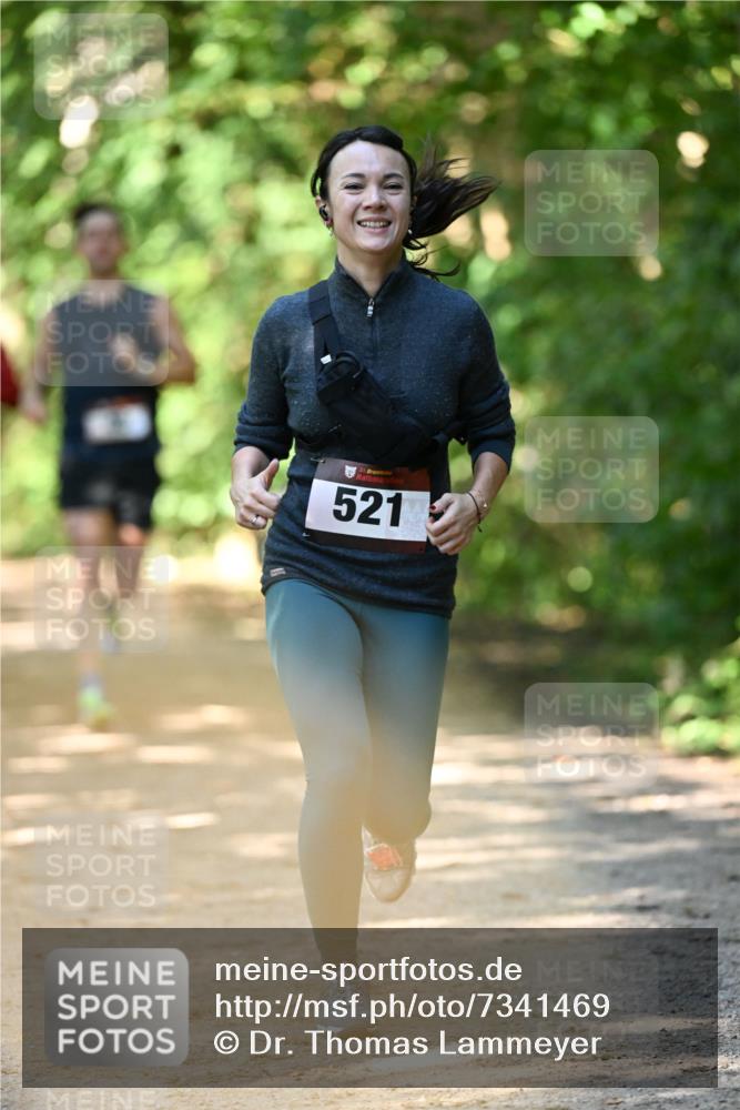 06.10.2024 - Bramfelder Halbmarathon 2024 Dr. Thomas Lammeyer http://msf.ph/oto/7341469 06.10.2024 10:49:41 Laufen 521 meine-sportfotos.de