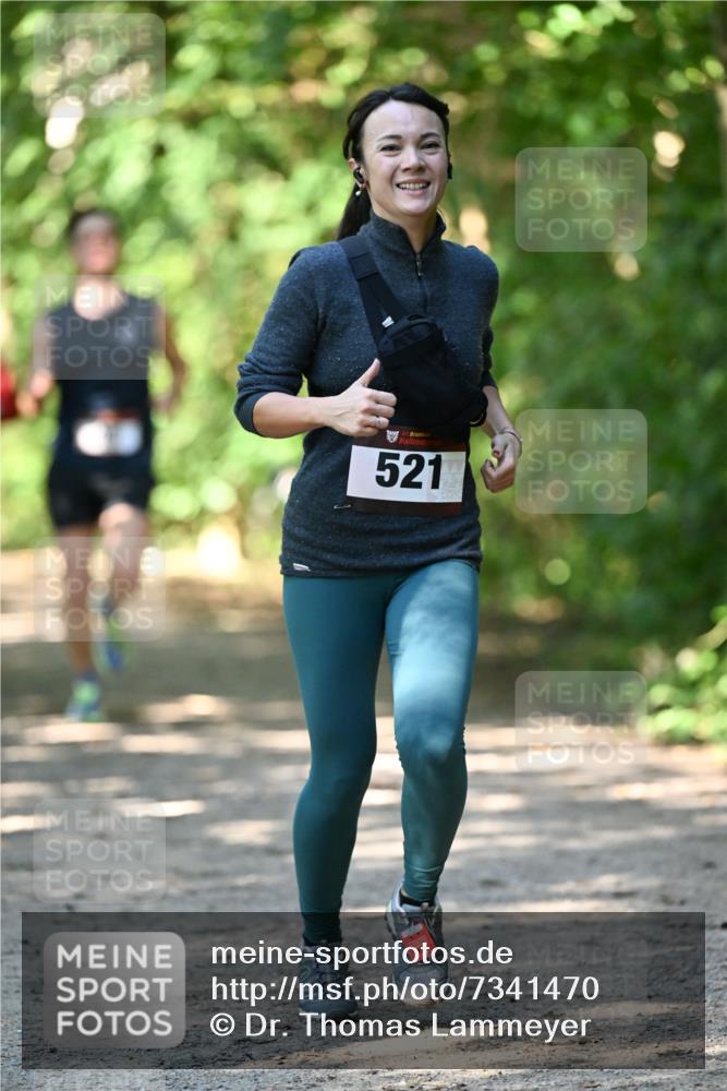 06.10.2024 - Bramfelder Halbmarathon 2024 Dr. Thomas Lammeyer http://msf.ph/oto/7341470 06.10.2024 10:49:41 Laufen 521 meine-sportfotos.de