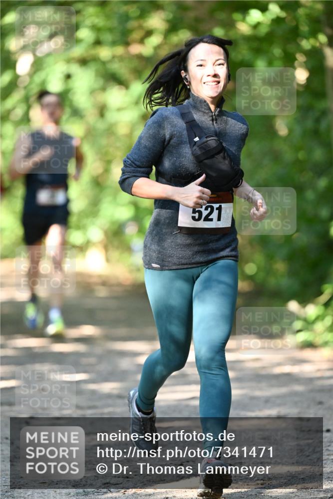 06.10.2024 - Bramfelder Halbmarathon 2024 Dr. Thomas Lammeyer http://msf.ph/oto/7341471 06.10.2024 10:49:41 Laufen 521 meine-sportfotos.de