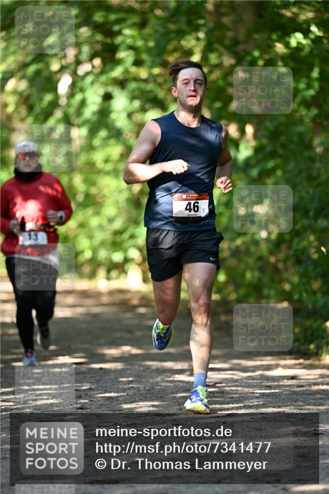 06.10.2024 - Bramfelder Halbmarathon 2024 Dr. Thomas Lammeyer http://msf.ph/oto/7341477 06.10.2024 10:49:43 Laufen 46 meine-sportfotos.de