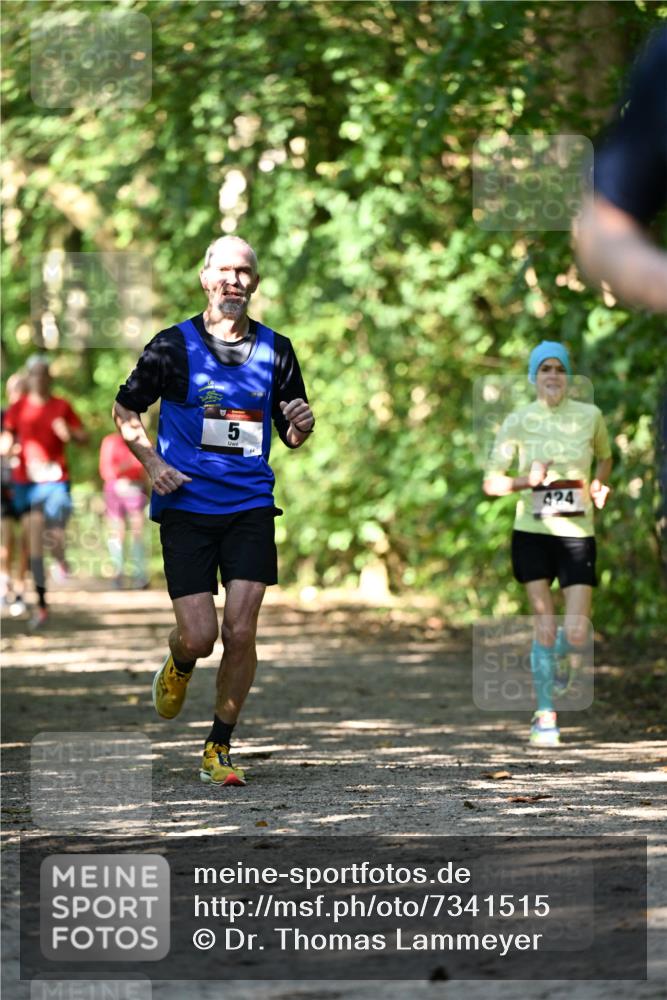 06.10.2024 - Bramfelder Halbmarathon 2024 Dr. Thomas Lammeyer http://msf.ph/oto/7341515 06.10.2024 10:49:53 Laufen 5, 424 meine-sportfotos.de