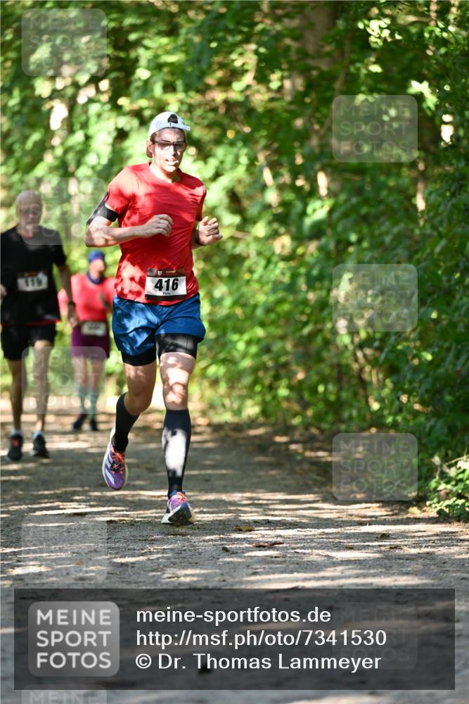 06.10.2024 - Bramfelder Halbmarathon 2024 Dr. Thomas Lammeyer http://msf.ph/oto/7341530 06.10.2024 10:49:59 Laufen 416 meine-sportfotos.de