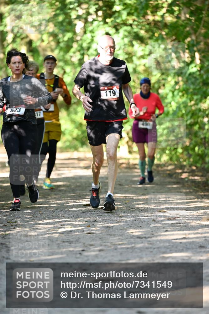06.10.2024 - Bramfelder Halbmarathon 2024 Dr. Thomas Lammeyer http://msf.ph/oto/7341549 06.10.2024 10:50:02 Laufen 523, 17, 119 meine-sportfotos.de