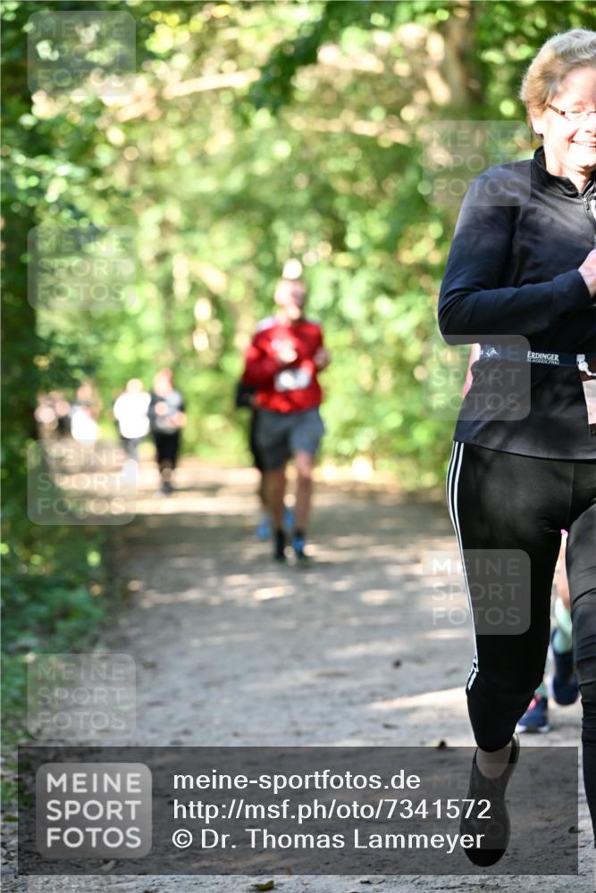 06.10.2024 - Bramfelder Halbmarathon 2024 Dr. Thomas Lammeyer http://msf.ph/oto/7341572 06.10.2024 10:50:08 Laufen  meine-sportfotos.de