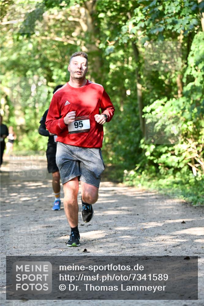 06.10.2024 - Bramfelder Halbmarathon 2024 Dr. Thomas Lammeyer http://msf.ph/oto/7341589 06.10.2024 10:50:11 Laufen 95 meine-sportfotos.de