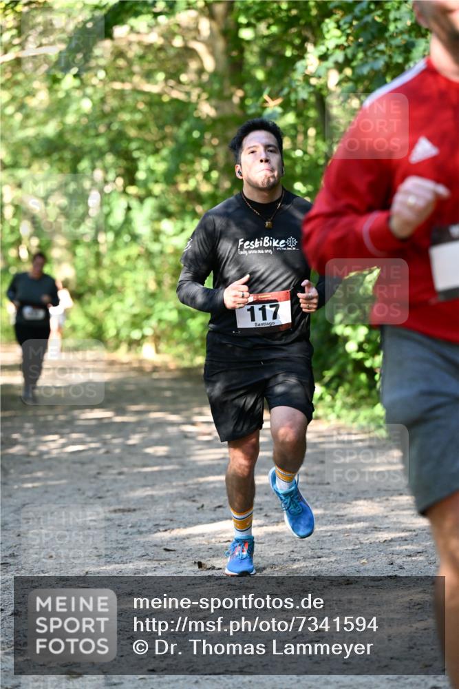 06.10.2024 - Bramfelder Halbmarathon 2024 Dr. Thomas Lammeyer http://msf.ph/oto/7341594 06.10.2024 10:50:12 Laufen 117 meine-sportfotos.de