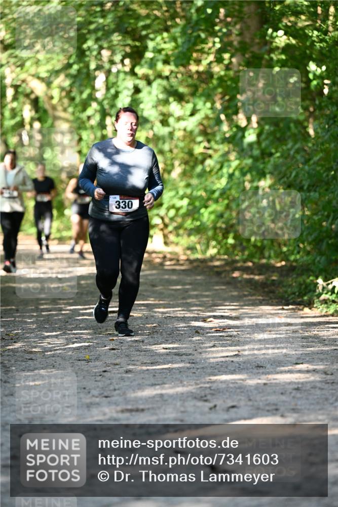 06.10.2024 - Bramfelder Halbmarathon 2024 Dr. Thomas Lammeyer http://msf.ph/oto/7341603 06.10.2024 10:50:15 Laufen 126, 330 meine-sportfotos.de