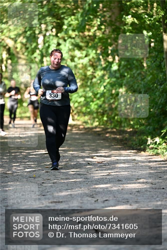 06.10.2024 - Bramfelder Halbmarathon 2024 Dr. Thomas Lammeyer http://msf.ph/oto/7341605 06.10.2024 10:50:15 Laufen 126, 330 meine-sportfotos.de