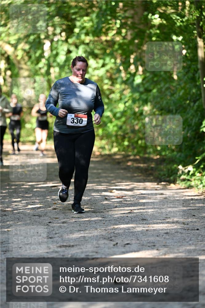 06.10.2024 - Bramfelder Halbmarathon 2024 Dr. Thomas Lammeyer http://msf.ph/oto/7341608 06.10.2024 10:50:15 Laufen 126, 330 meine-sportfotos.de