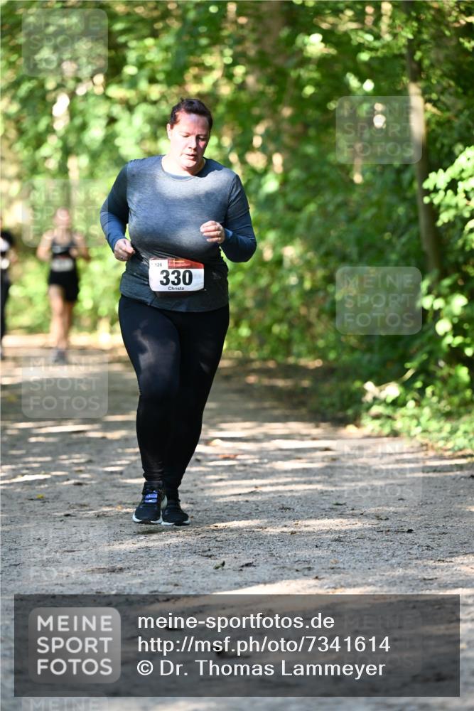 06.10.2024 - Bramfelder Halbmarathon 2024 Dr. Thomas Lammeyer http://msf.ph/oto/7341614 06.10.2024 10:50:16 Laufen 126, 330 meine-sportfotos.de