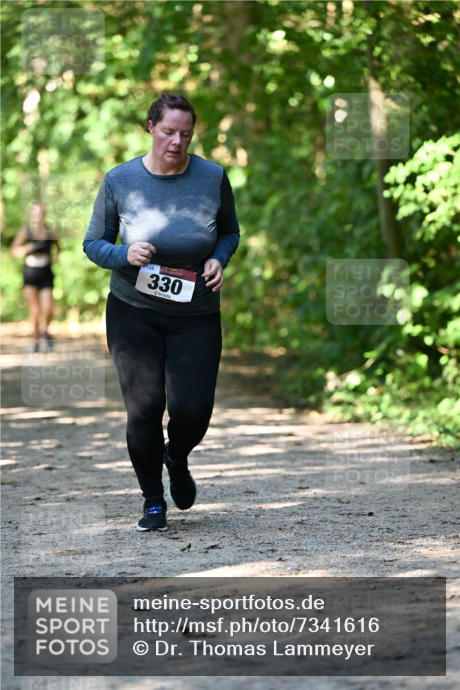 06.10.2024 - Bramfelder Halbmarathon 2024 Dr. Thomas Lammeyer http://msf.ph/oto/7341616 06.10.2024 10:50:16 Laufen 126, 330 meine-sportfotos.de