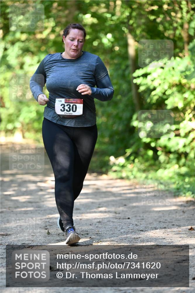 06.10.2024 - Bramfelder Halbmarathon 2024 Dr. Thomas Lammeyer http://msf.ph/oto/7341620 06.10.2024 10:50:17 Laufen 126, 330 meine-sportfotos.de