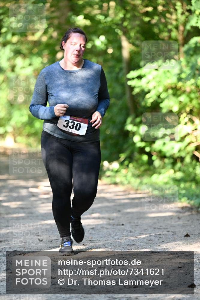 06.10.2024 - Bramfelder Halbmarathon 2024 Dr. Thomas Lammeyer http://msf.ph/oto/7341621 06.10.2024 10:50:17 Laufen 126, 330 meine-sportfotos.de