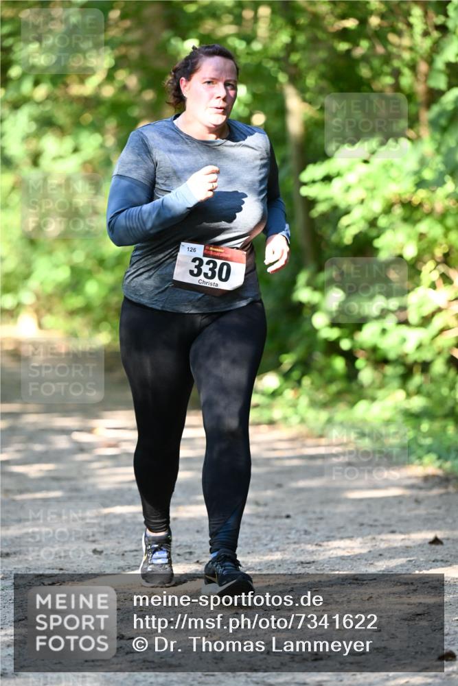 06.10.2024 - Bramfelder Halbmarathon 2024 Dr. Thomas Lammeyer http://msf.ph/oto/7341622 06.10.2024 10:50:17 Laufen 126, 330 meine-sportfotos.de