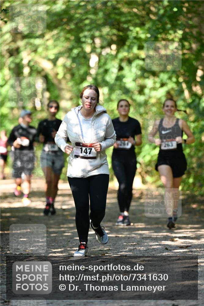 06.10.2024 - Bramfelder Halbmarathon 2024 Dr. Thomas Lammeyer http://msf.ph/oto/7341630 06.10.2024 10:50:20 Laufen 147, 263 meine-sportfotos.de