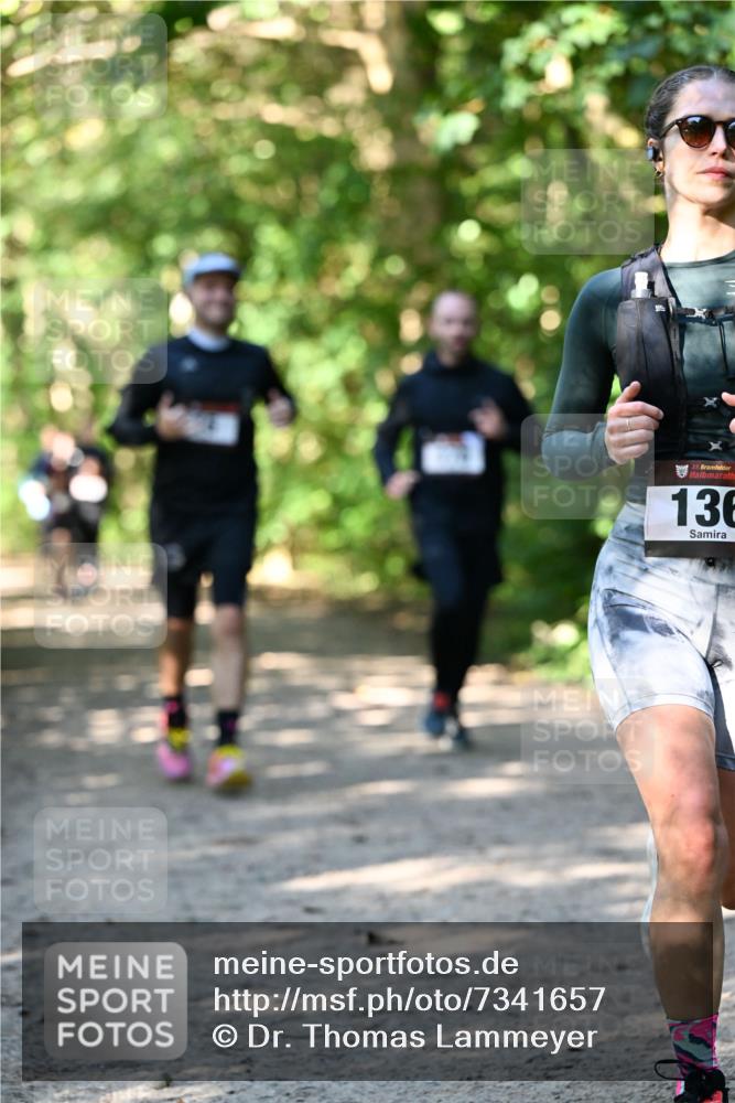 06.10.2024 - Bramfelder Halbmarathon 2024 Dr. Thomas Lammeyer http://msf.ph/oto/7341657 06.10.2024 10:50:27 Laufen 33, 136 meine-sportfotos.de