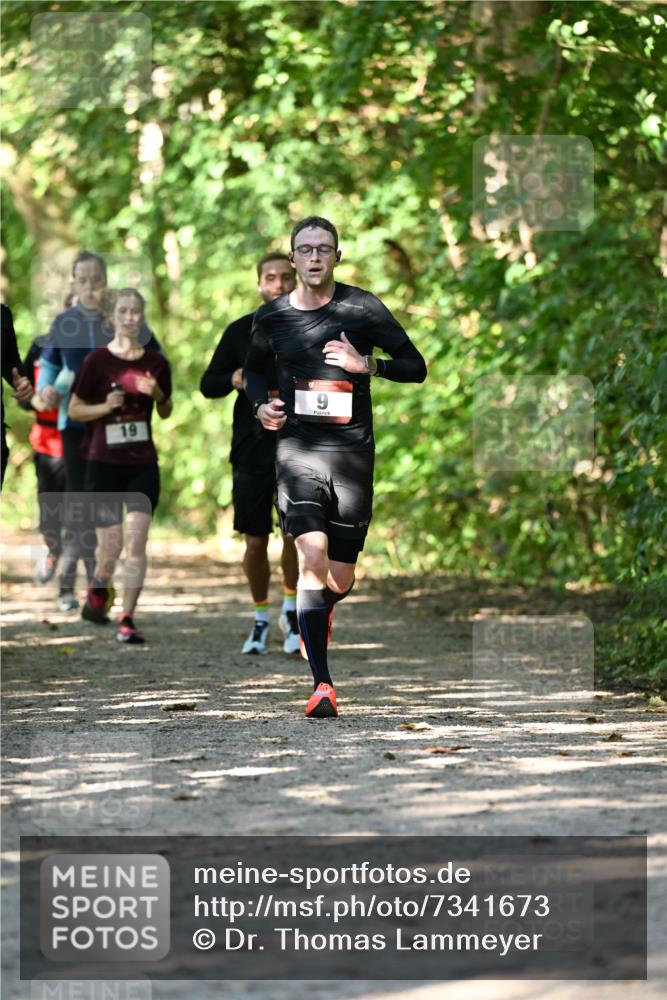 06.10.2024 - Bramfelder Halbmarathon 2024 Dr. Thomas Lammeyer http://msf.ph/oto/7341673 06.10.2024 10:50:31 Laufen 19 meine-sportfotos.de