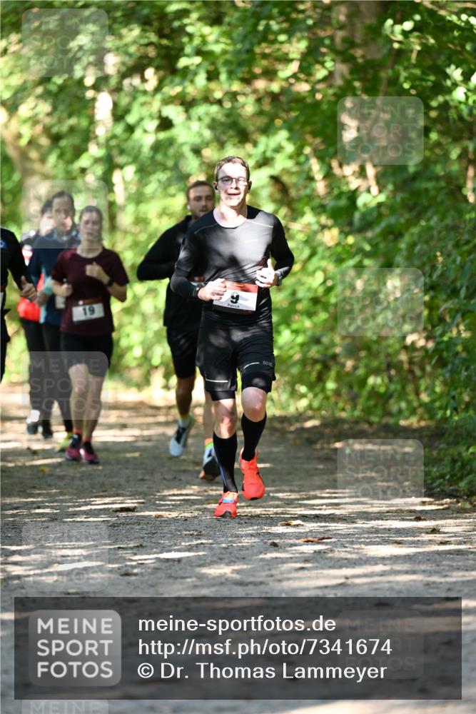 06.10.2024 - Bramfelder Halbmarathon 2024 Dr. Thomas Lammeyer http://msf.ph/oto/7341674 06.10.2024 10:50:31 Laufen 19 meine-sportfotos.de