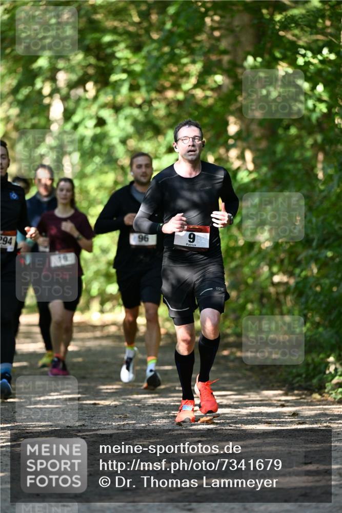 06.10.2024 - Bramfelder Halbmarathon 2024 Dr. Thomas Lammeyer http://msf.ph/oto/7341679 06.10.2024 10:50:31 Laufen 96 meine-sportfotos.de