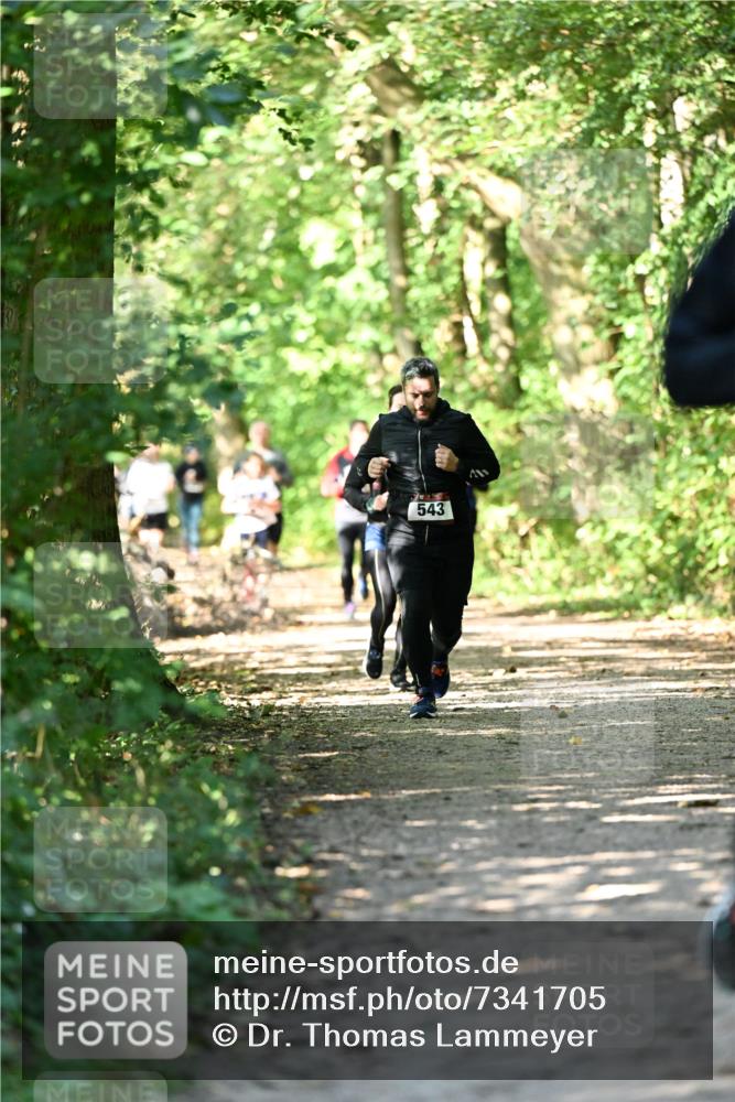 06.10.2024 - Bramfelder Halbmarathon 2024 Dr. Thomas Lammeyer http://msf.ph/oto/7341705 06.10.2024 10:50:38 Laufen 543 meine-sportfotos.de