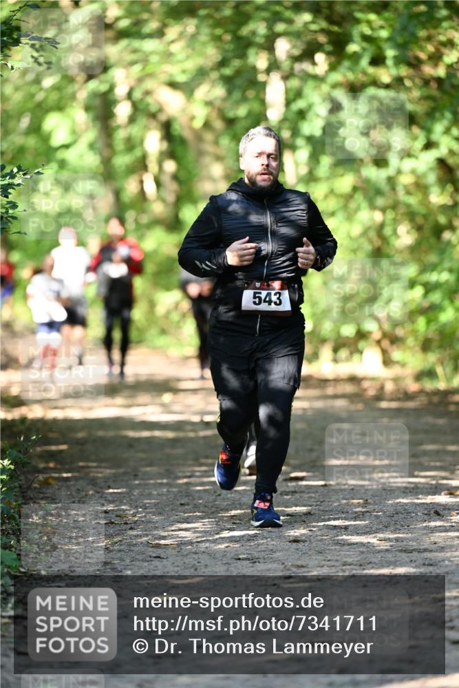 06.10.2024 - Bramfelder Halbmarathon 2024 Dr. Thomas Lammeyer http://msf.ph/oto/7341711 06.10.2024 10:50:42 Laufen 543 meine-sportfotos.de