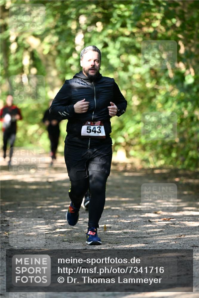 06.10.2024 - Bramfelder Halbmarathon 2024 Dr. Thomas Lammeyer http://msf.ph/oto/7341716 06.10.2024 10:50:43 Laufen 543 meine-sportfotos.de