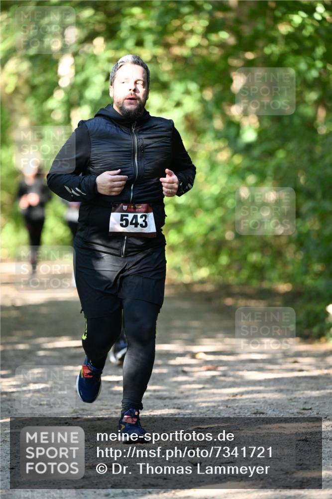 06.10.2024 - Bramfelder Halbmarathon 2024 Dr. Thomas Lammeyer http://msf.ph/oto/7341721 06.10.2024 10:50:43 Laufen 543 meine-sportfotos.de