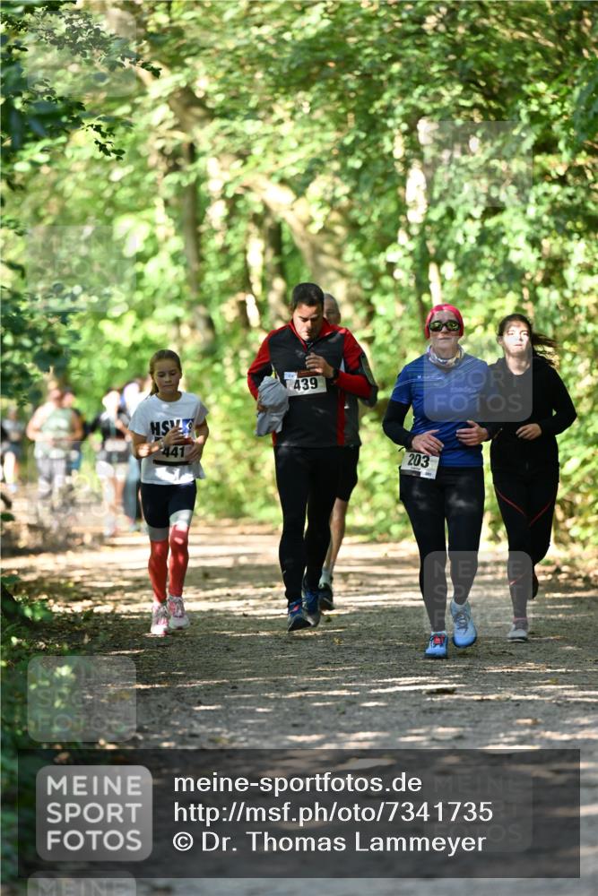 06.10.2024 - Bramfelder Halbmarathon 2024 Dr. Thomas Lammeyer http://msf.ph/oto/7341735 06.10.2024 10:50:48 Laufen 439, 203, 201 meine-sportfotos.de