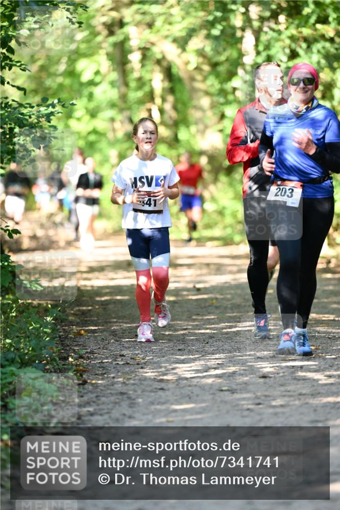 06.10.2024 - Bramfelder Halbmarathon 2024 Dr. Thomas Lammeyer http://msf.ph/oto/7341741 06.10.2024 10:50:51 Laufen 41, 203, 201 meine-sportfotos.de