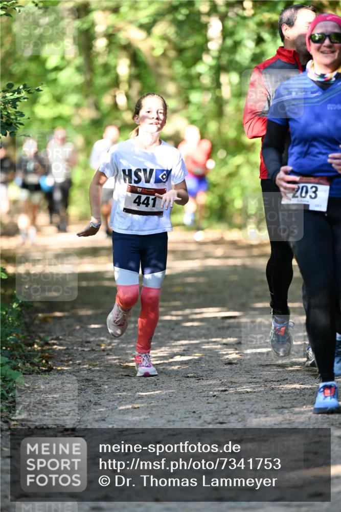 06.10.2024 - Bramfelder Halbmarathon 2024 Dr. Thomas Lammeyer http://msf.ph/oto/7341753 06.10.2024 10:50:53 Laufen 441, 203 meine-sportfotos.de
