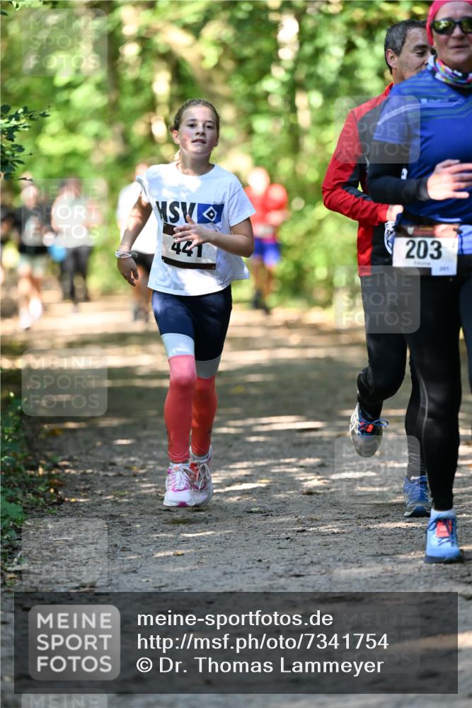 06.10.2024 - Bramfelder Halbmarathon 2024 Dr. Thomas Lammeyer http://msf.ph/oto/7341754 06.10.2024 10:50:53 Laufen 441, 203, 205 meine-sportfotos.de