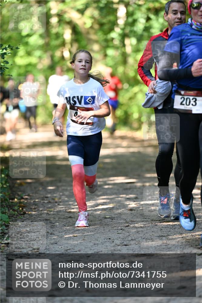 06.10.2024 - Bramfelder Halbmarathon 2024 Dr. Thomas Lammeyer http://msf.ph/oto/7341755 06.10.2024 10:50:53 Laufen 203 meine-sportfotos.de