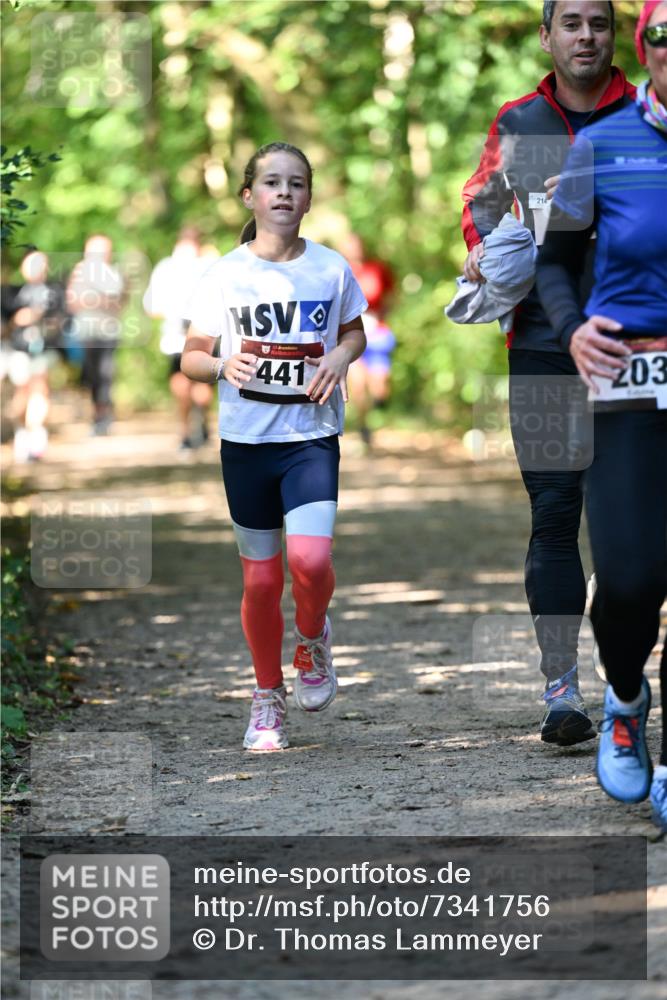 06.10.2024 - Bramfelder Halbmarathon 2024 Dr. Thomas Lammeyer http://msf.ph/oto/7341756 06.10.2024 10:50:53 Laufen 214, 3, 441, 203 meine-sportfotos.de