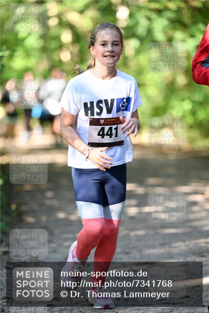 06.10.2024 - Bramfelder Halbmarathon 2024 Dr. Thomas Lammeyer http://msf.ph/oto/7341768 06.10.2024 10:50:55 Laufen 33, 441 meine-sportfotos.de