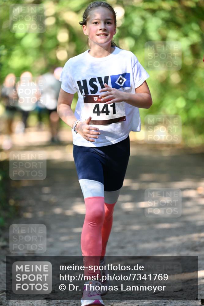06.10.2024 - Bramfelder Halbmarathon 2024 Dr. Thomas Lammeyer http://msf.ph/oto/7341769 06.10.2024 10:50:55 Laufen 441 meine-sportfotos.de
