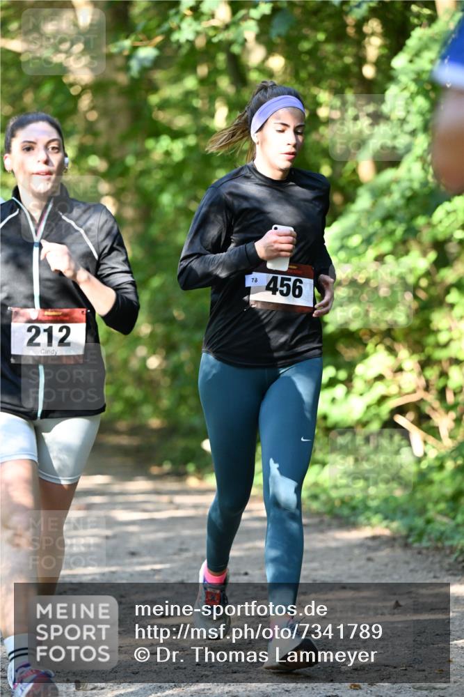 06.10.2024 - Bramfelder Halbmarathon 2024 Dr. Thomas Lammeyer http://msf.ph/oto/7341789 06.10.2024 10:51:06 Laufen 212, 78, 456 meine-sportfotos.de