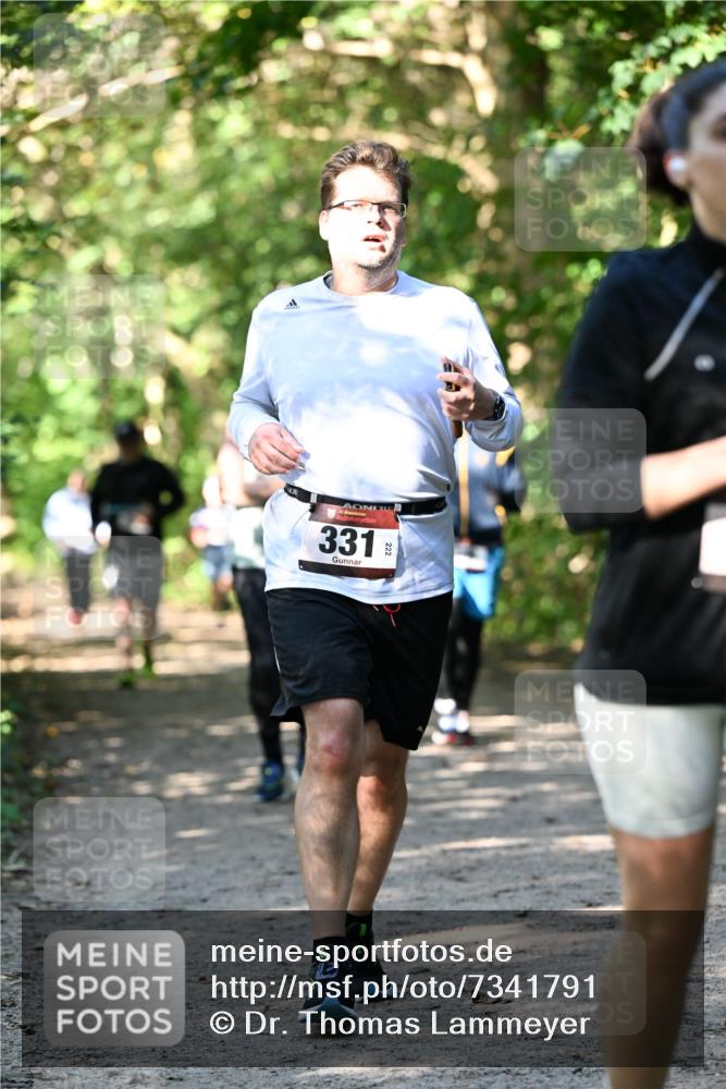 06.10.2024 - Bramfelder Halbmarathon 2024 Dr. Thomas Lammeyer http://msf.ph/oto/7341791 06.10.2024 10:51:07 Laufen 331, 222 meine-sportfotos.de
