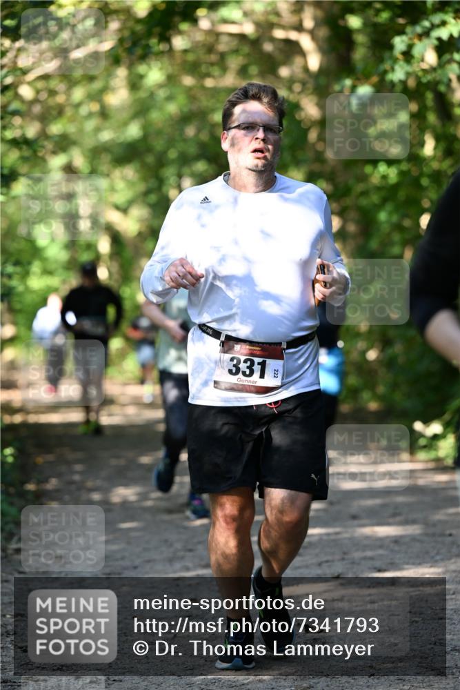 06.10.2024 - Bramfelder Halbmarathon 2024 Dr. Thomas Lammeyer http://msf.ph/oto/7341793 06.10.2024 10:51:07 Laufen 331, 222, 22 meine-sportfotos.de