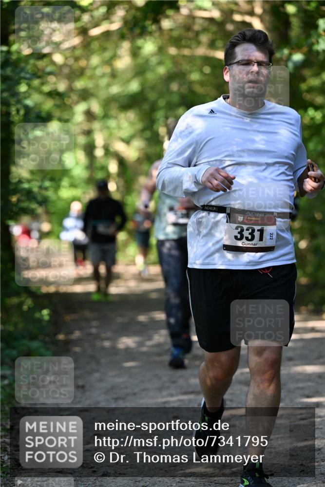 06.10.2024 - Bramfelder Halbmarathon 2024 Dr. Thomas Lammeyer http://msf.ph/oto/7341795 06.10.2024 10:51:08 Laufen 33, 331, 22, 222 meine-sportfotos.de
