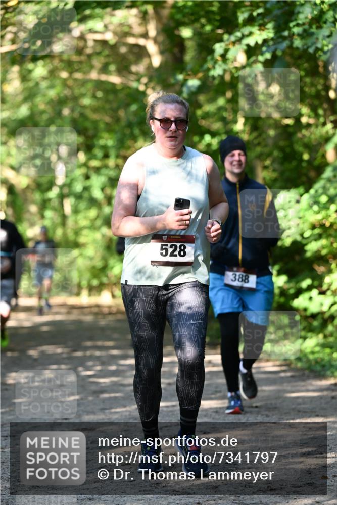 06.10.2024 - Bramfelder Halbmarathon 2024 Dr. Thomas Lammeyer http://msf.ph/oto/7341797 06.10.2024 10:51:09 Laufen 528, 388 meine-sportfotos.de