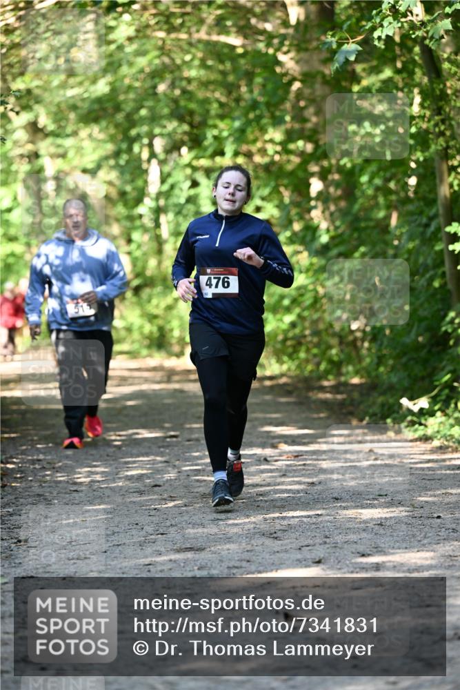 06.10.2024 - Bramfelder Halbmarathon 2024 Dr. Thomas Lammeyer http://msf.ph/oto/7341831 06.10.2024 10:51:18 Laufen 476, 513 meine-sportfotos.de