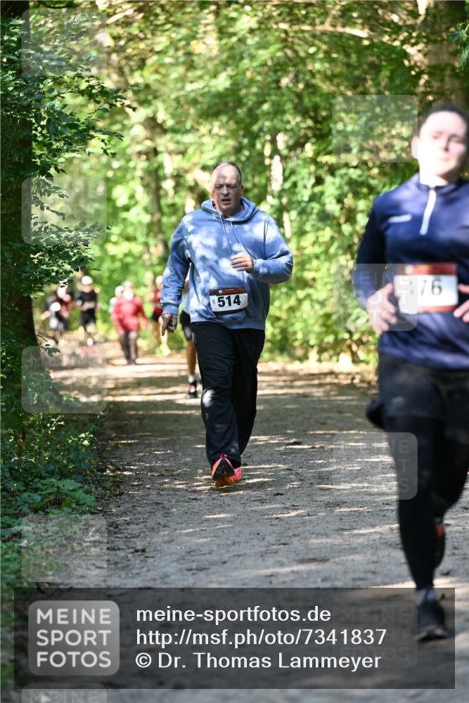06.10.2024 - Bramfelder Halbmarathon 2024 Dr. Thomas Lammeyer http://msf.ph/oto/7341837 06.10.2024 10:51:19 Laufen 514, 476 meine-sportfotos.de
