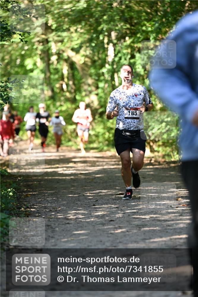 06.10.2024 - Bramfelder Halbmarathon 2024 Dr. Thomas Lammeyer http://msf.ph/oto/7341855 06.10.2024 10:51:23 Laufen 185 meine-sportfotos.de