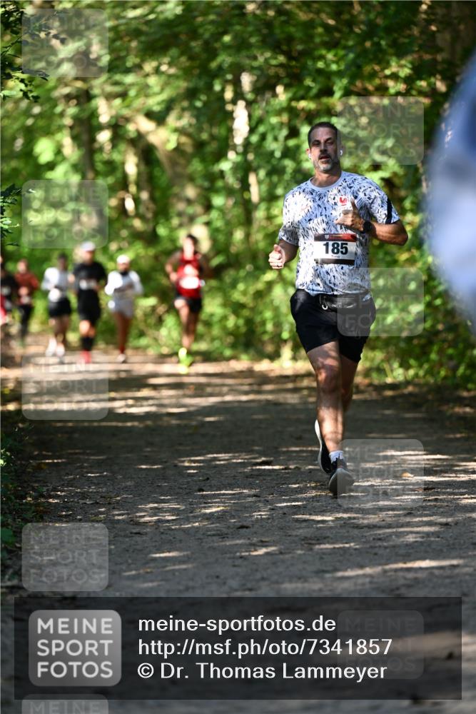 06.10.2024 - Bramfelder Halbmarathon 2024 Dr. Thomas Lammeyer http://msf.ph/oto/7341857 06.10.2024 10:51:23 Laufen 185 meine-sportfotos.de